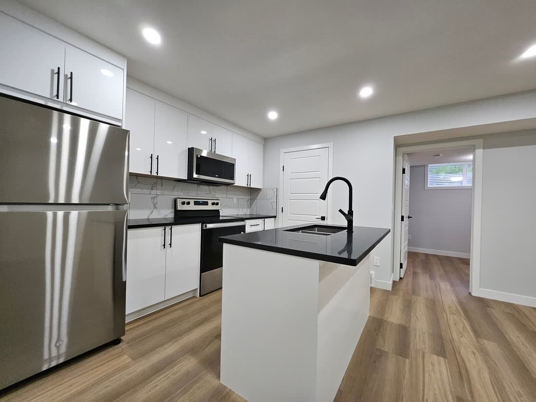 Carrington Ave - Secondary Suite photo 3, Secondary Suite Unit Calgary