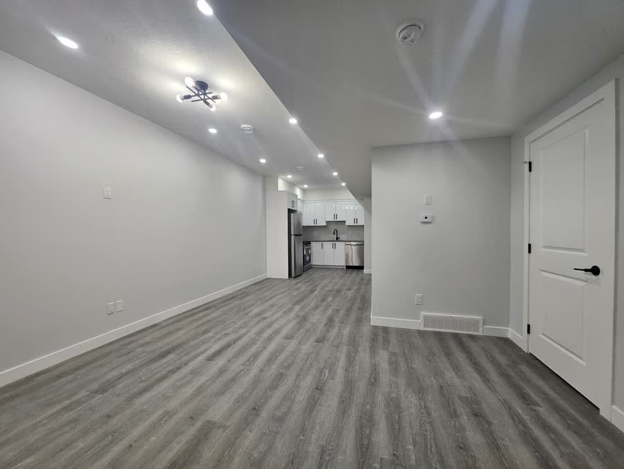 SECONDARY SUITE