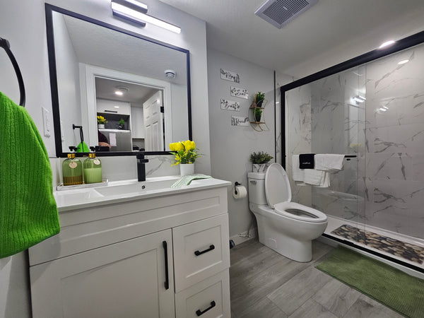 Skyview Ranch Blvd - Airbnb Legal Basement