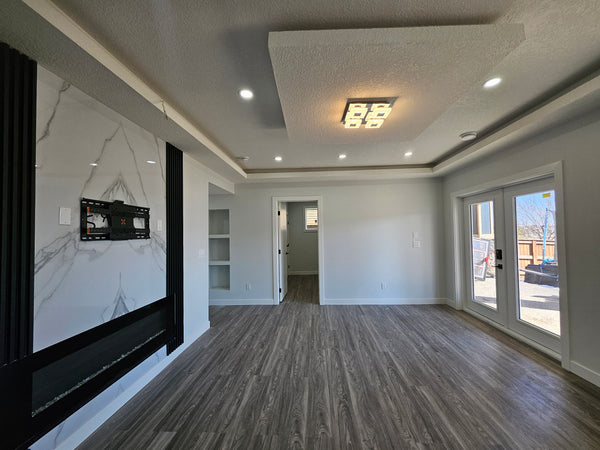 Lakepointe Drive -  Walkout Secondary Suite