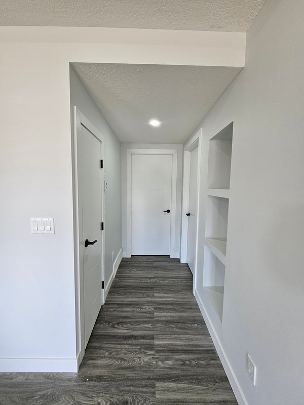 Lakepointe Drive -  Walkout Secondary Suite