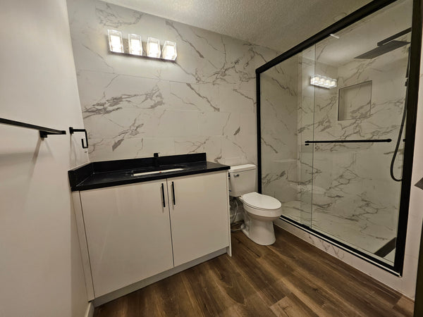Windrow Manor - Walkout Secondary Suite