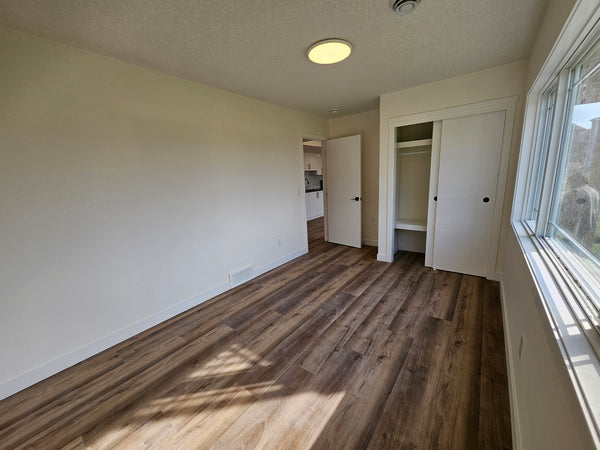 Windrow Manor - Walkout Secondary Suite