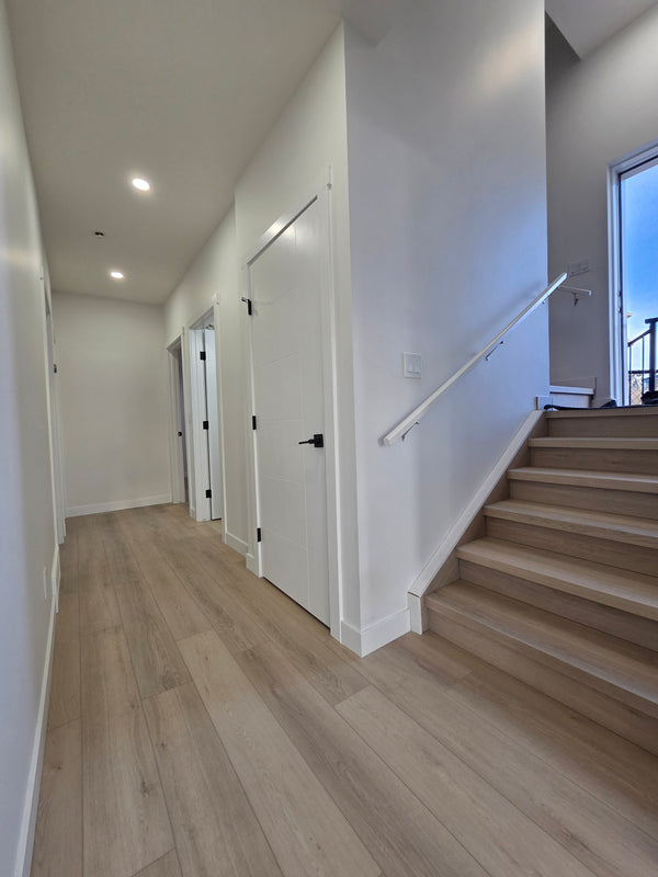 Hotchkiss Ave - Walkout Secondary Suite