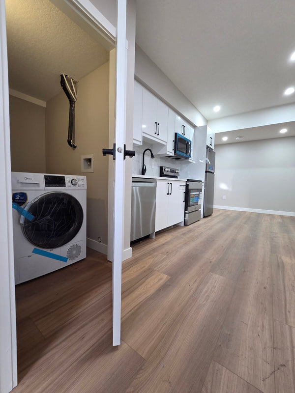 Lewiston Drive - Secondary Suite